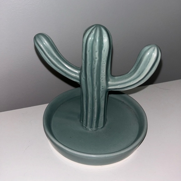 Ceramic Cactus Jewelry Holder - Picture 2 of 4